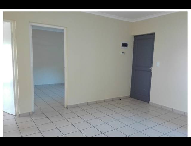 2 bed property to rent in PARKLANDS